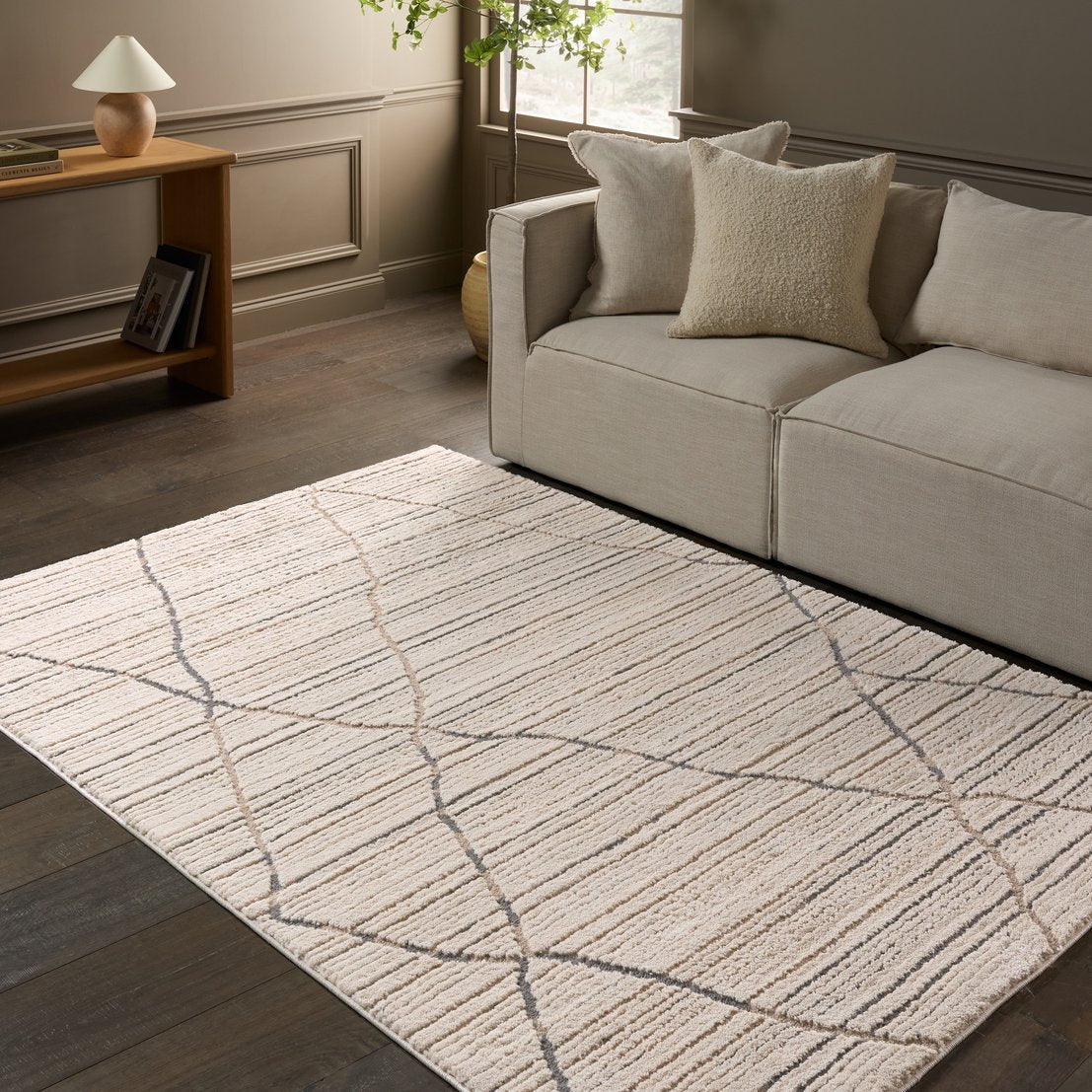 Jaida Sachi JID18 Power-loomed Machine-made Indoor Area Rug - 70% Polypropylene 30% Polyester with Moroccan / Bohemian Trellis Design