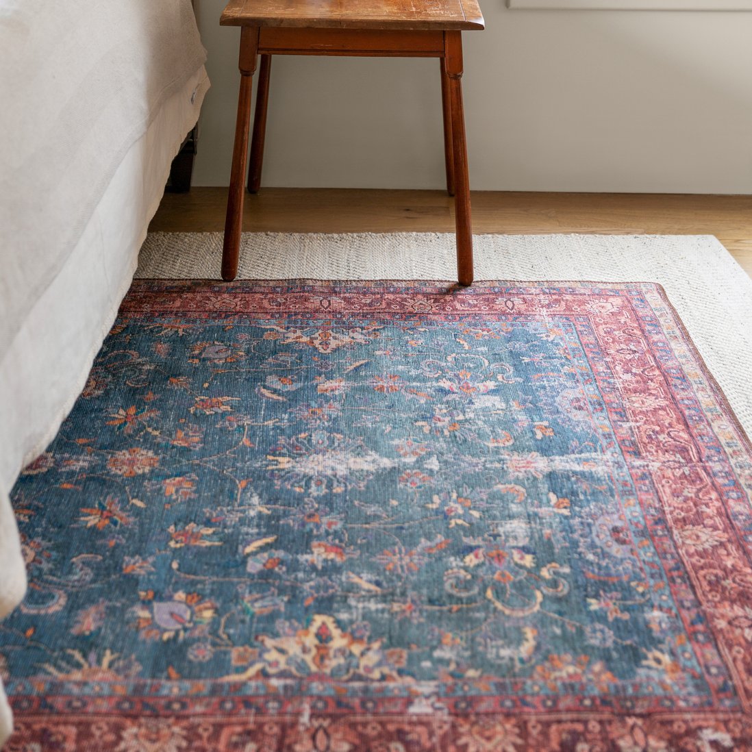 Indoor Vintage Border Power-loomed Machine-made 100% Polyester Area Rug - Harman Collection by Kate Lester, Yasha Design HBL06