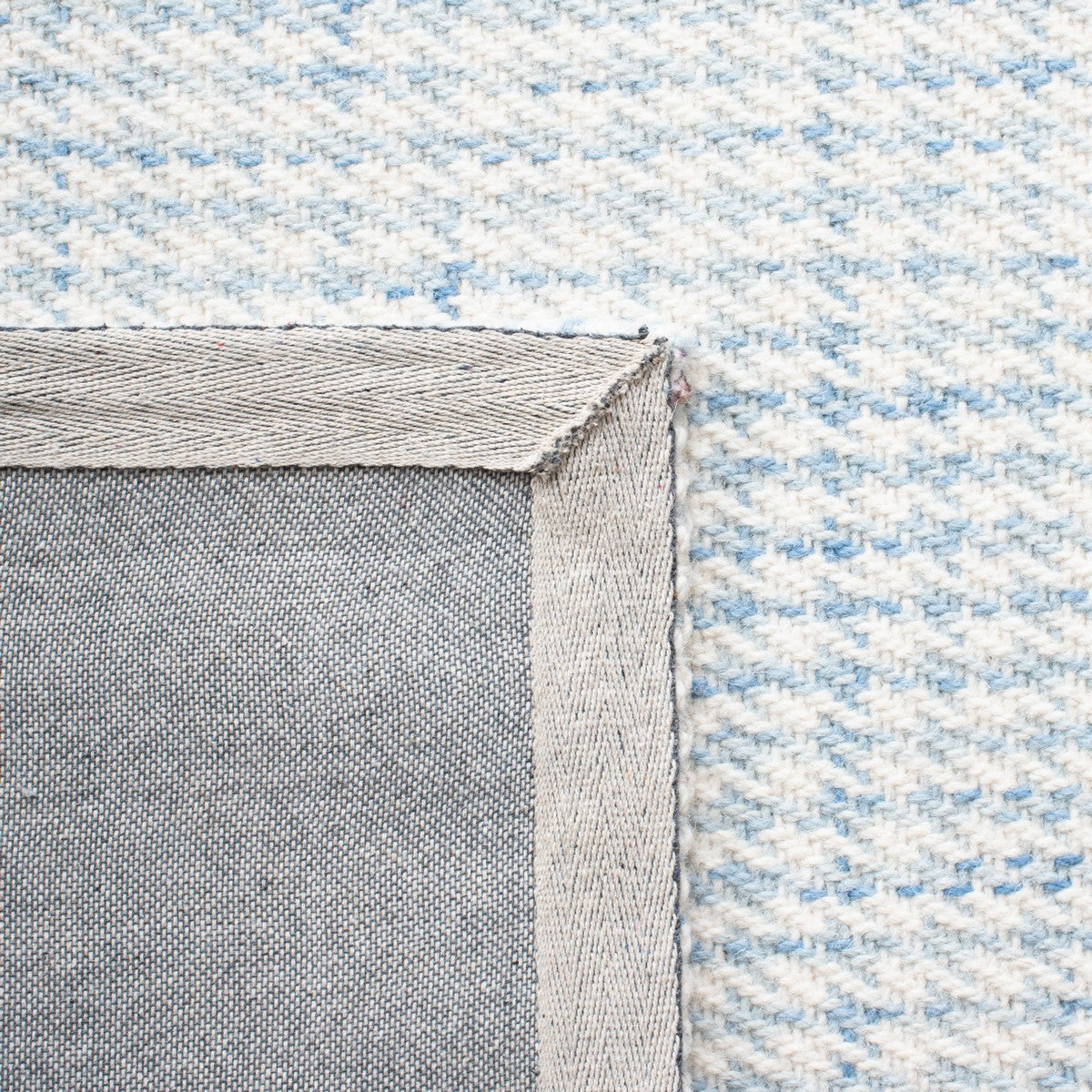 Exquisite Hand-Woven Luxury 100% Wool Area Rug with Indian Craftsmanship for Sophisticated Home Decor - Marbella Collection