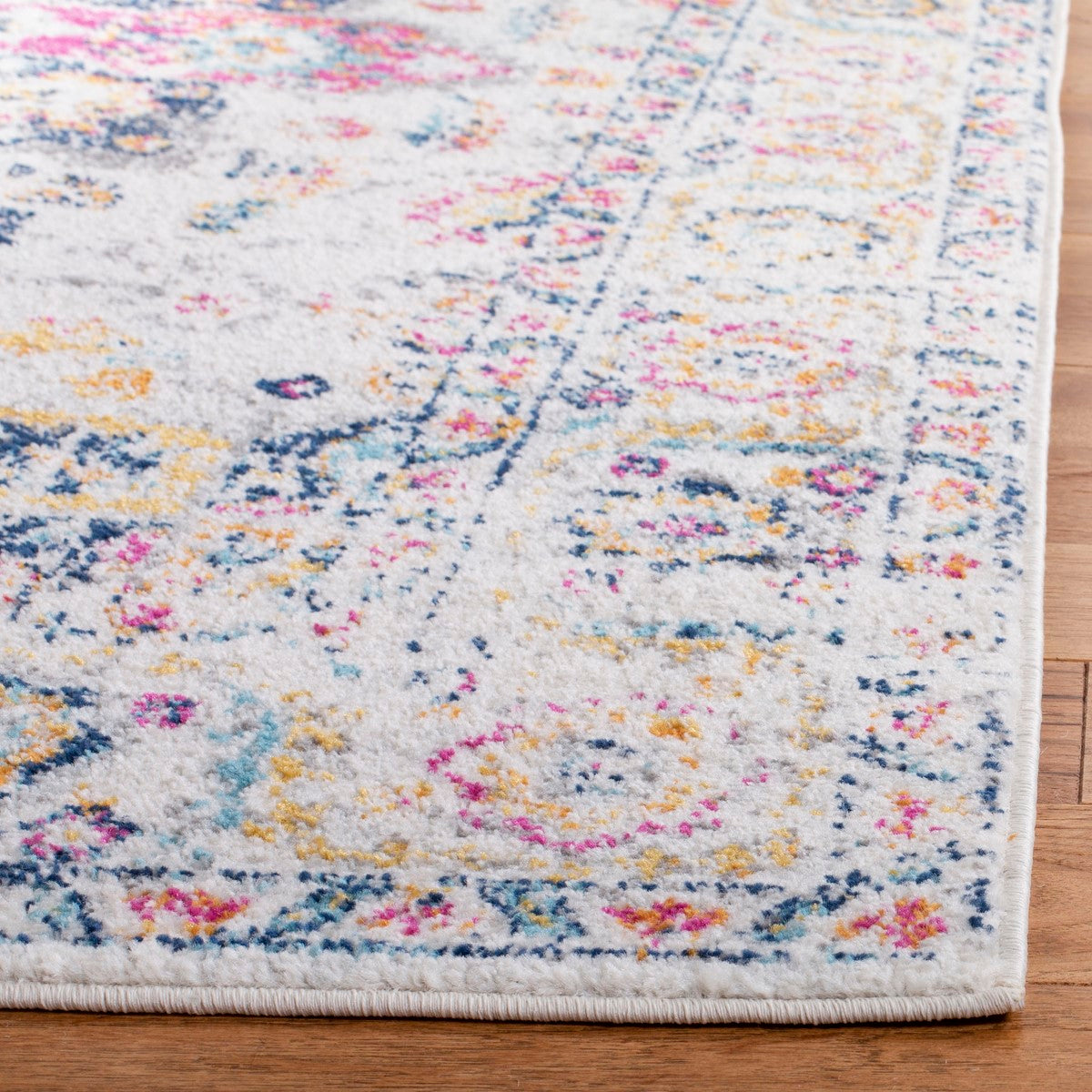 Madison Power Loomed Luxury Traditional Area Rug - Offers Supreme Comfort and Durability for Every Space