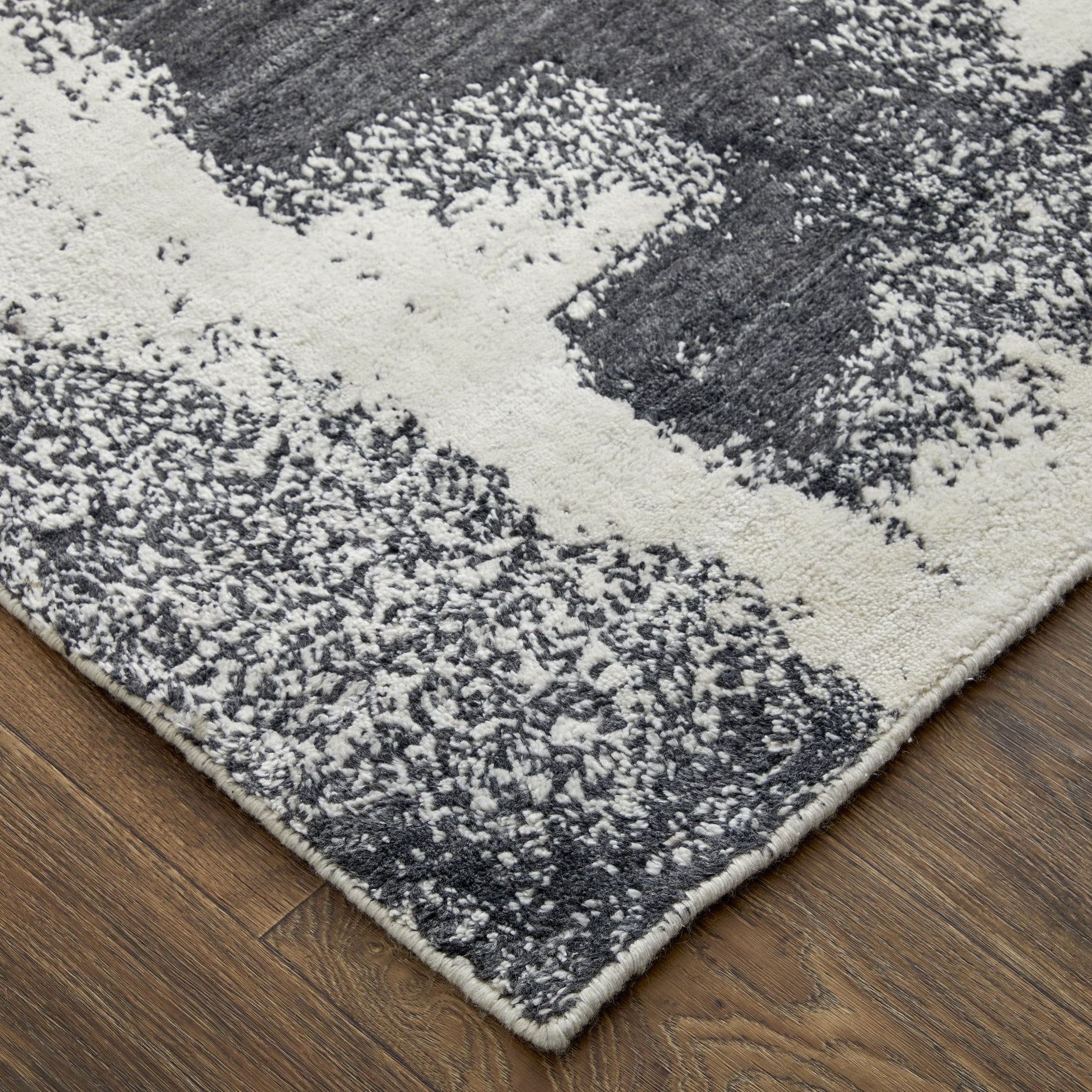 COD8930F Coda Hand-Woven Wool & Viscose Abstract Rug - Striking Modern Design with High-Low Pile Sheen