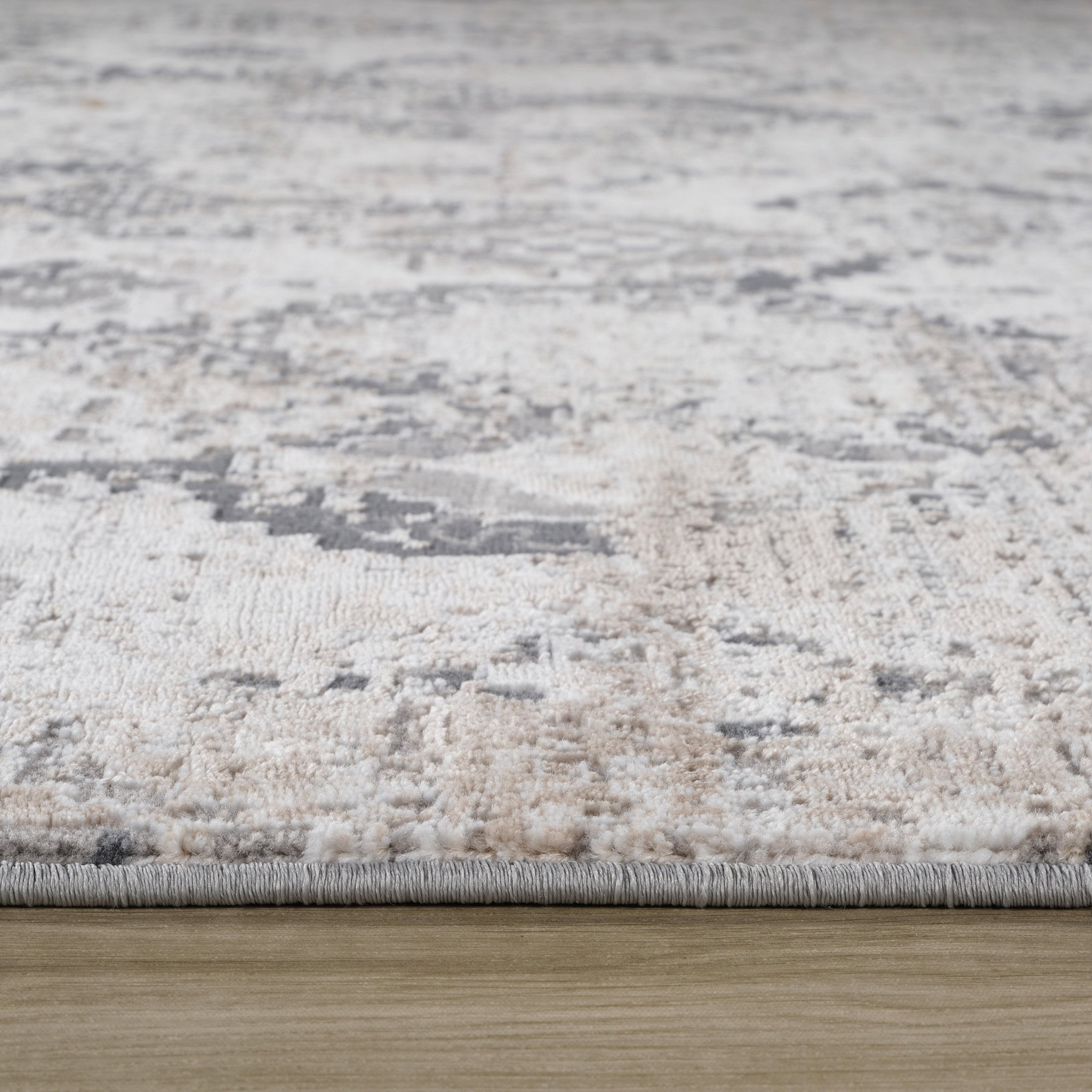 Soft and Stain-Resistant 4' x 6' Beige & Gray Abstract Distressed Area Rug