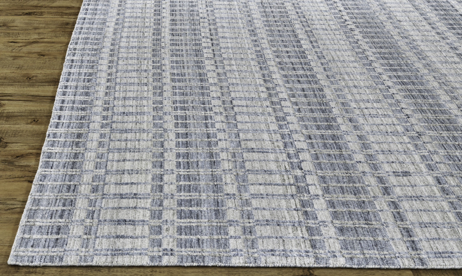 4' x 6' Hand-Woven Striped Area Rug: Unique Artisan Craft for a Cozy Home