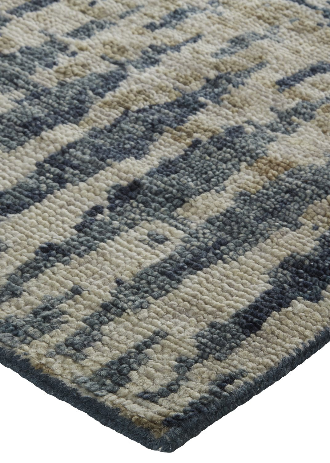 Luxurious Low-Pile Hand-Knotted Wool Rug with Abstract Geometric Patterns for Every Space