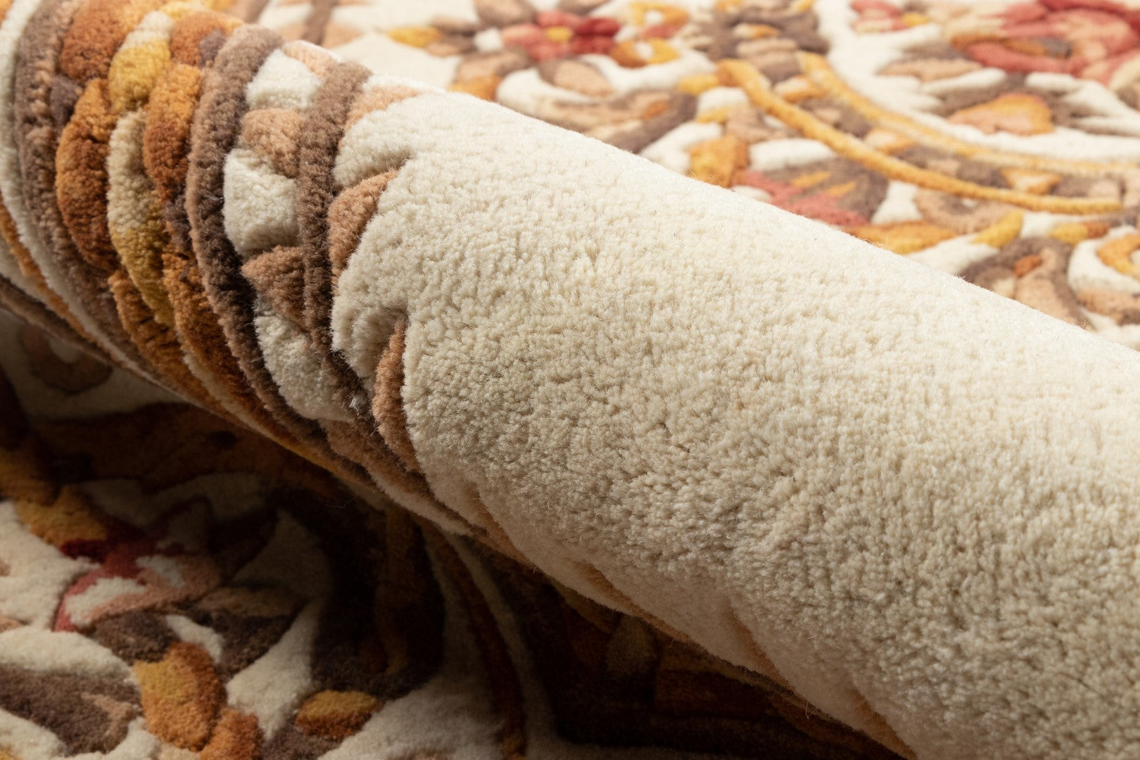 Exquisite Hand-Tufted Transitional Floral Wool Area Rug in Royal Shades