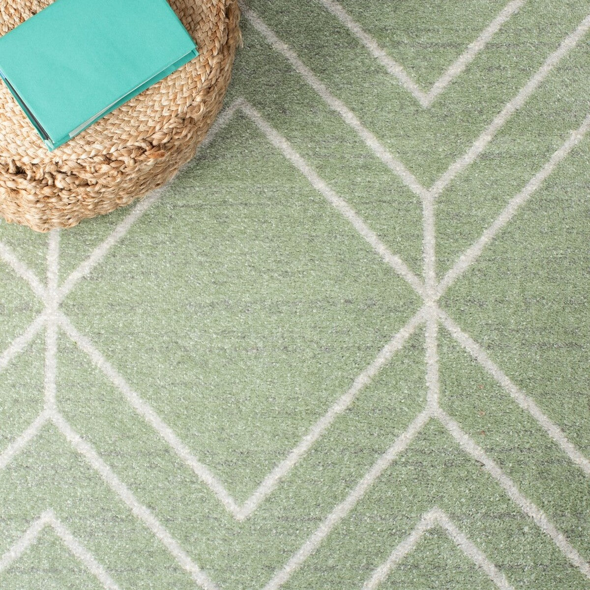 Adirondack Area Rug - A Luxurious and Stylish Power Loomed Floor Covering Made of Durable Polypropylene and Jute Blend