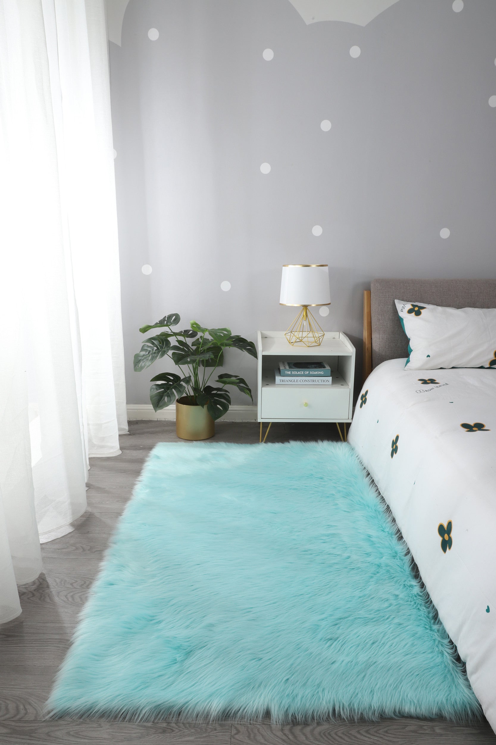 Soft, Washable Turquoise Faux Sheepskin Shag Area Rug - Stylish Decor for Any Room