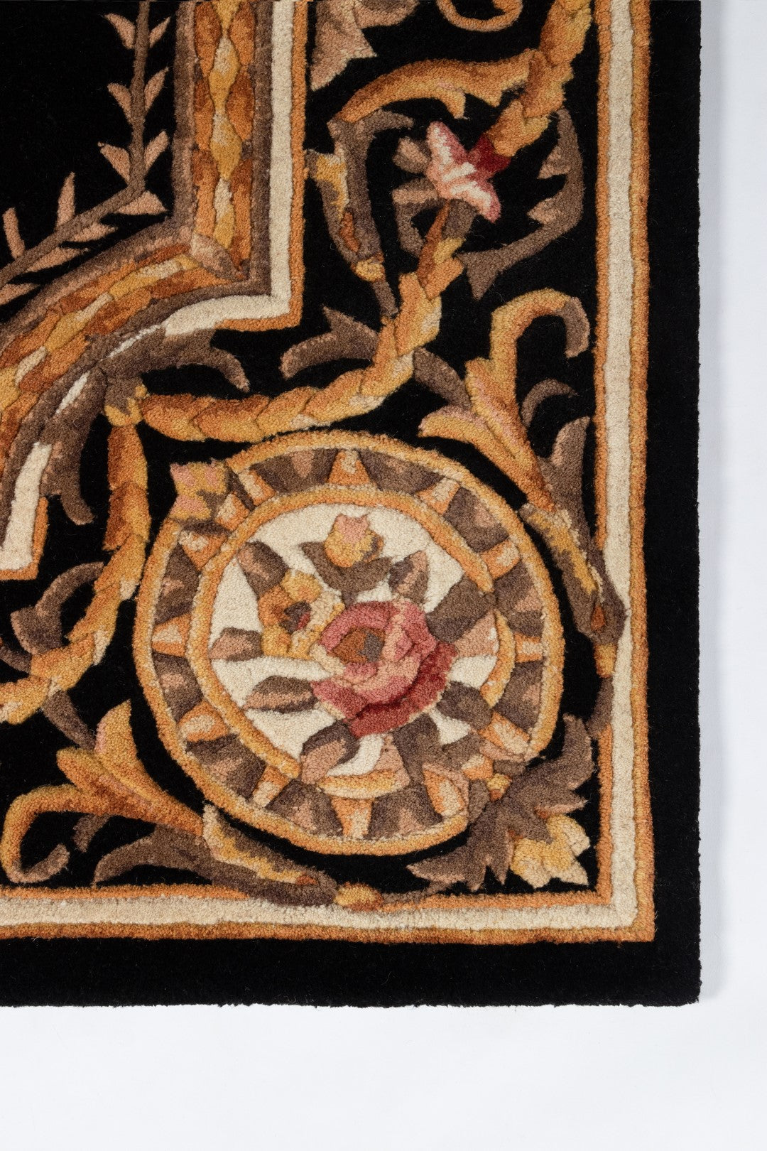 Exquisite Hand-Tufted Transitional Floral Wool Area Rug in Royal Shades