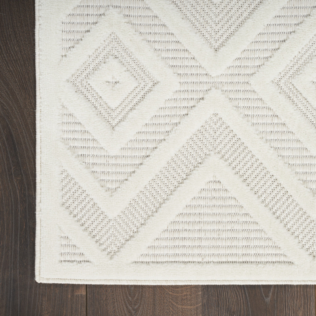 9' x 12' Ivory and White Geometric Area Rug - Ideal for Indoor and Outdoor Decor