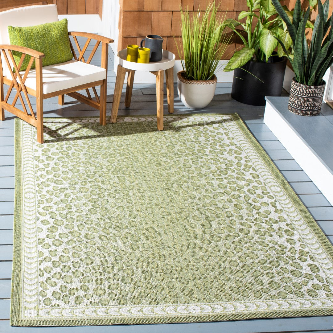 Stylish Cheetah Indoor/Outdoor Rug - Durable Polypropylene Fiber for Any Space