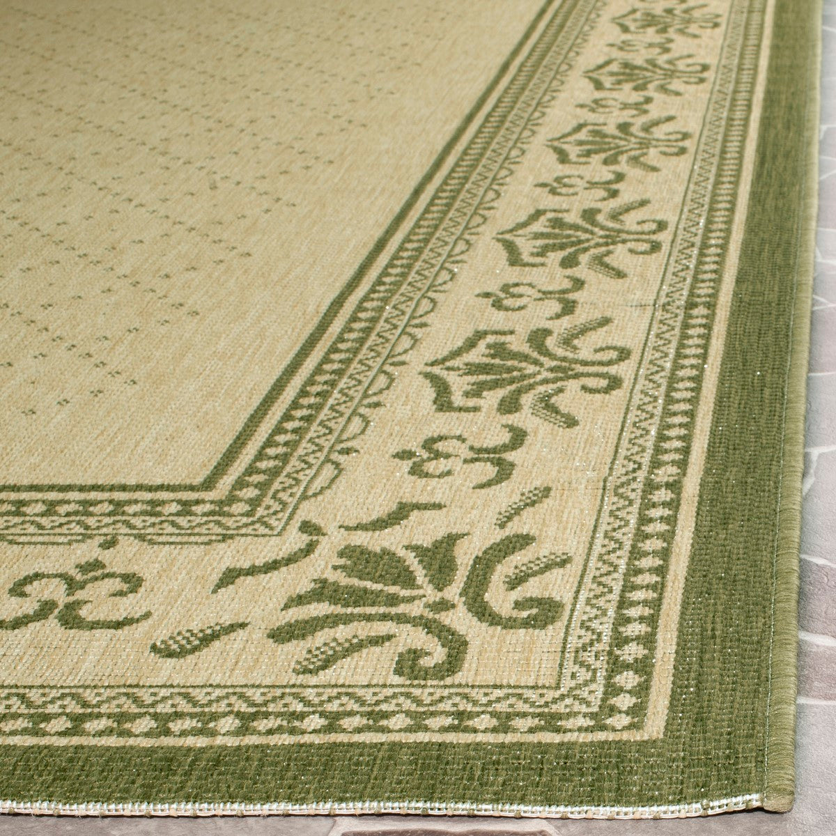 Elegant Courtyard Style Power Loomed Floral Indoor and Outdoor Decorative Rug with Durable and Weather-Resistant Features