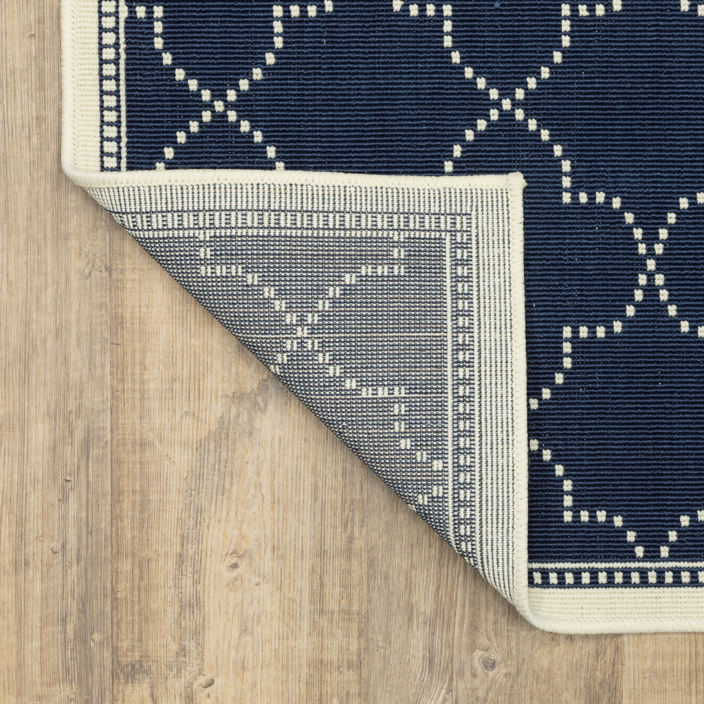 Stylish and Contemporary Outdoor and Indoor Area Rugs with Geometric Design in Stain-Resistant Polypropylene Fabric for Patio and Living Spaces