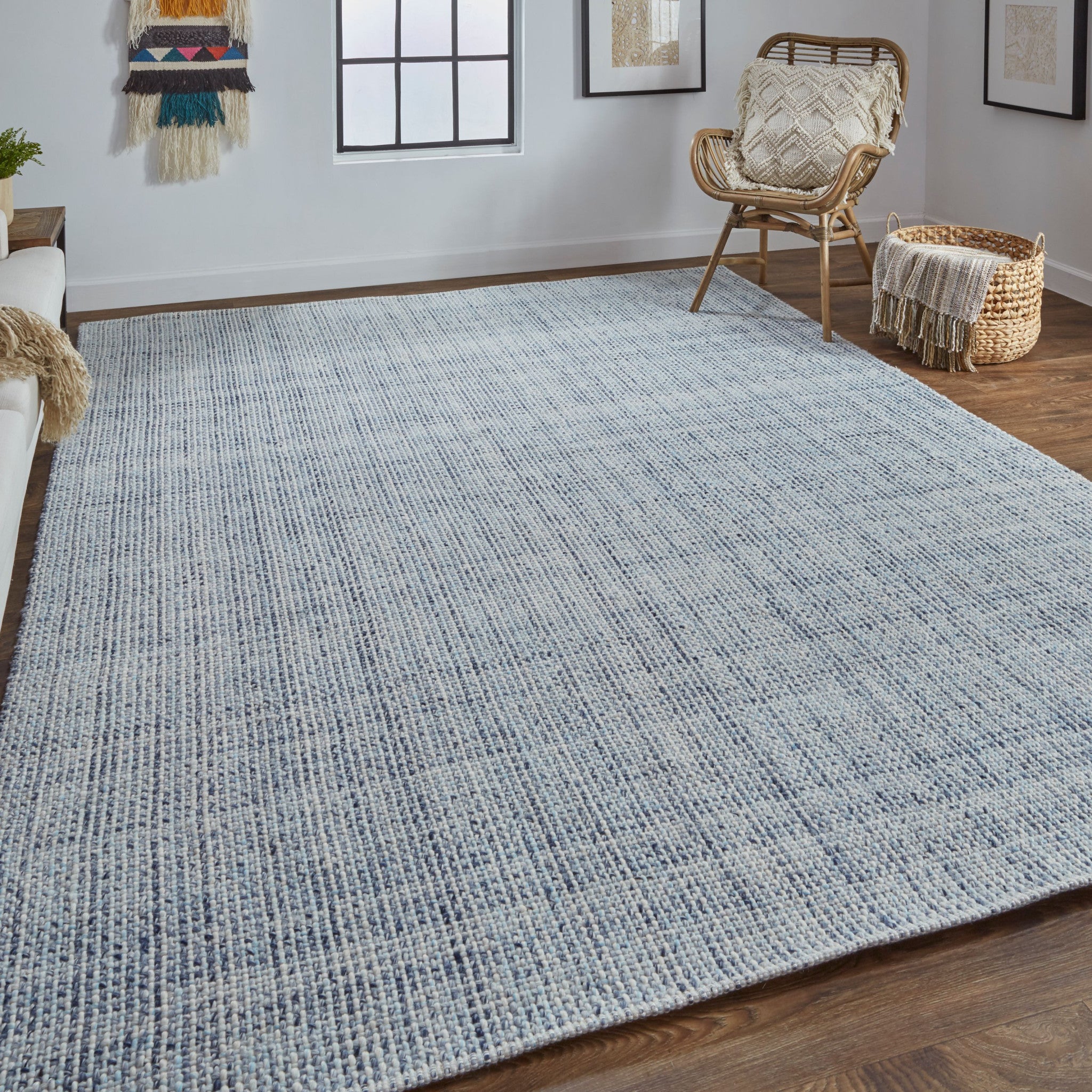 Exquisite Hand Woven Area Rug - A Distinctive and Artistic Addition for Your Home's Decor