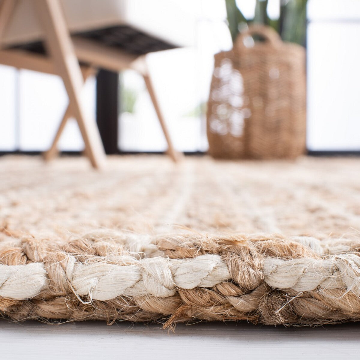 Exquisite Contemporary Natural Jute Fiber Hand - Woven Rug with Elegant and Eco - Friendly Design for All Spaces