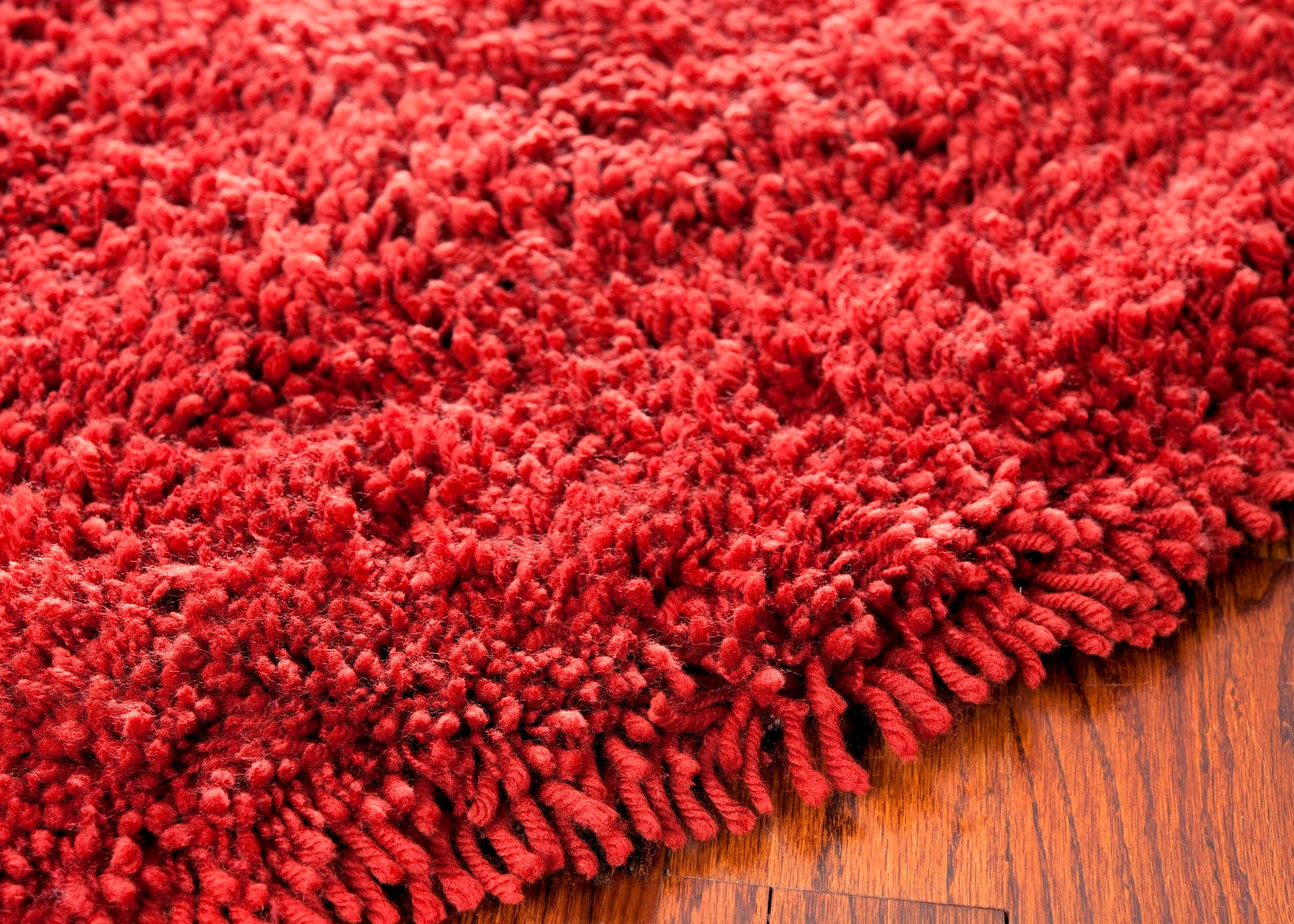 Ivory Hand - Tufted Shag Area Rug: Soft Texture for Modern Metro - Chic Homes
