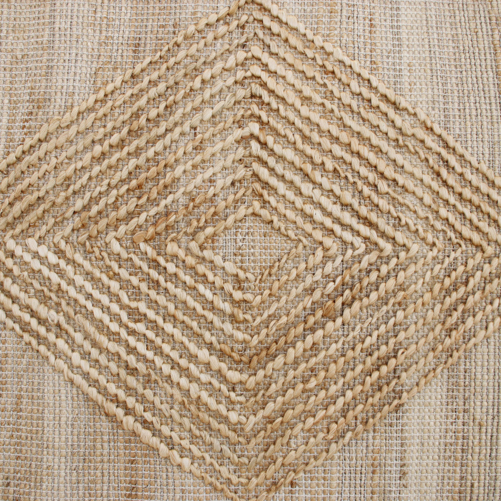 Exquisite Hand-Woven Brown Geometric Area Rug for a Cozy and Stylish Home