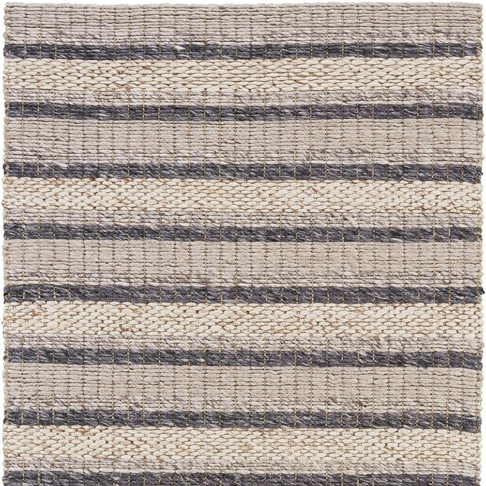 Stain-Resistant Hand-Woven Gray and Ivory Wool Area Rug - Ideal for Family Homes with Kids and Pets