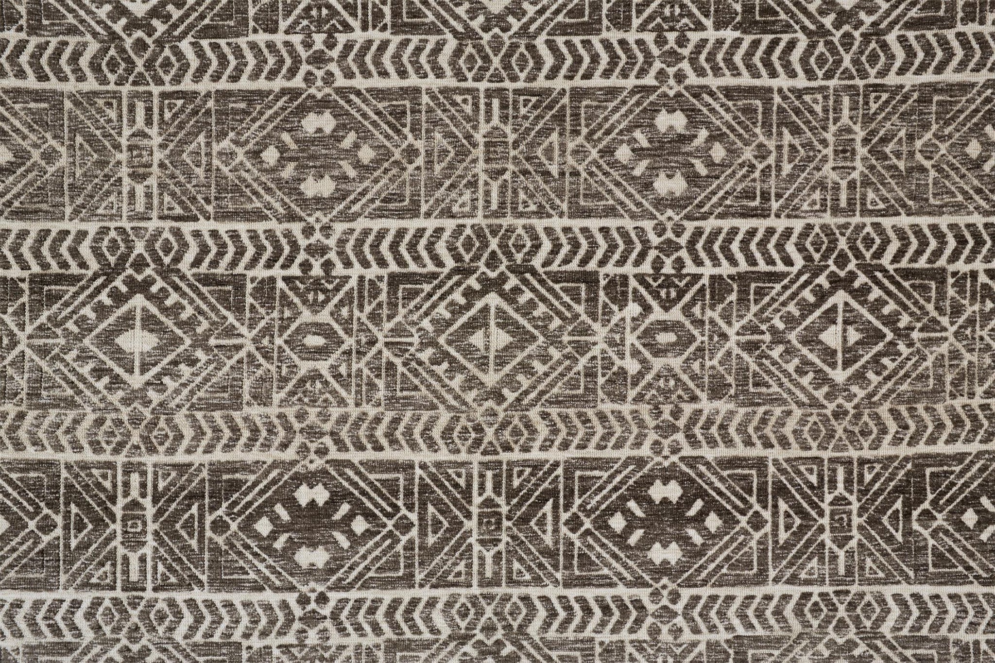 Stylish and Functional Stain Resistant Area Rug with Striped Design for Adding Warmth and Comfort in Every Room