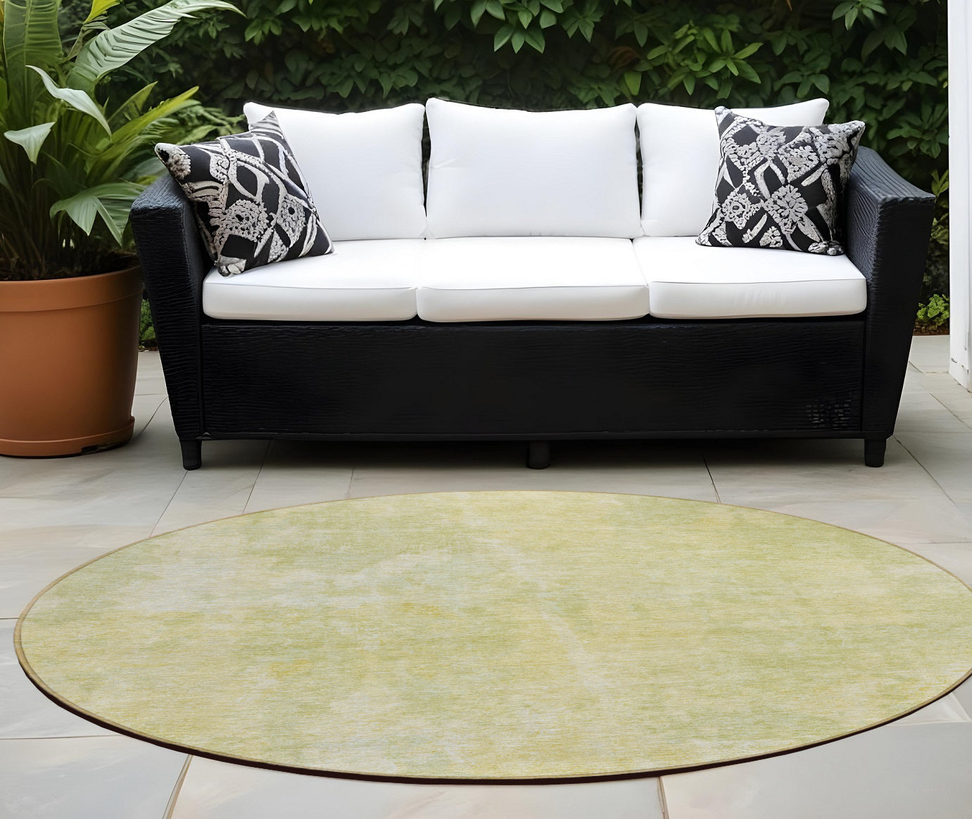 Stylish and Contemporary Abstract Washable Runner Rug for Both Indoor and Outdoor Use, Stain-Resistant and Non-Skid