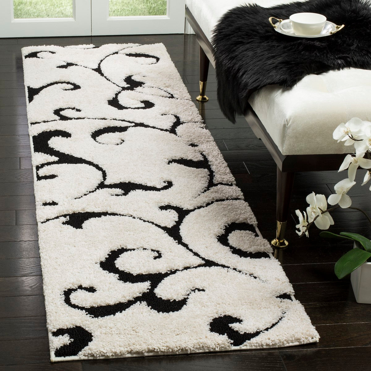 Ultra-Soft Power Loomed Shag Rug with Textured Damask Pattern for Stylish and Relaxed Living Space Decoration