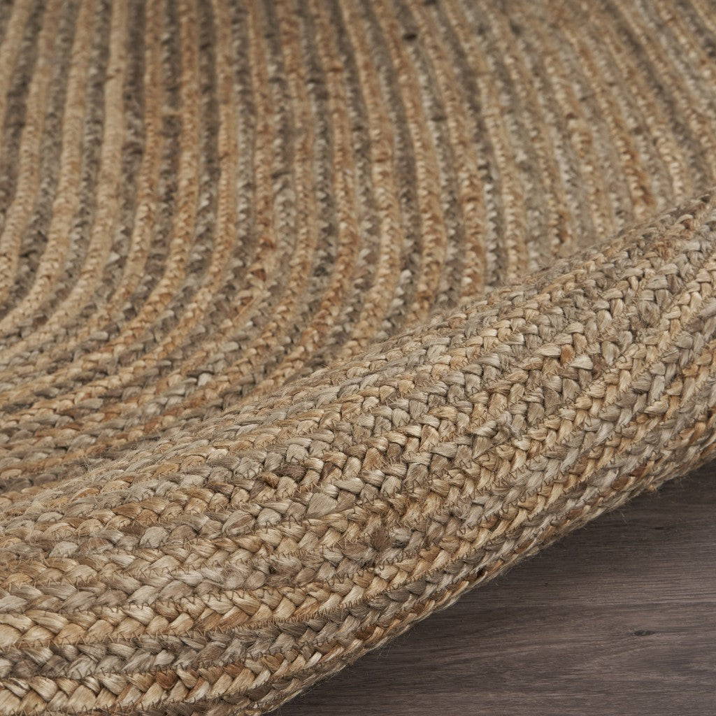 Exquisite Hand-Braided Brown Oval Jute Area Rug - Ideal Natural Fiber Home Decor for a Cozy and Earthy Ambiance