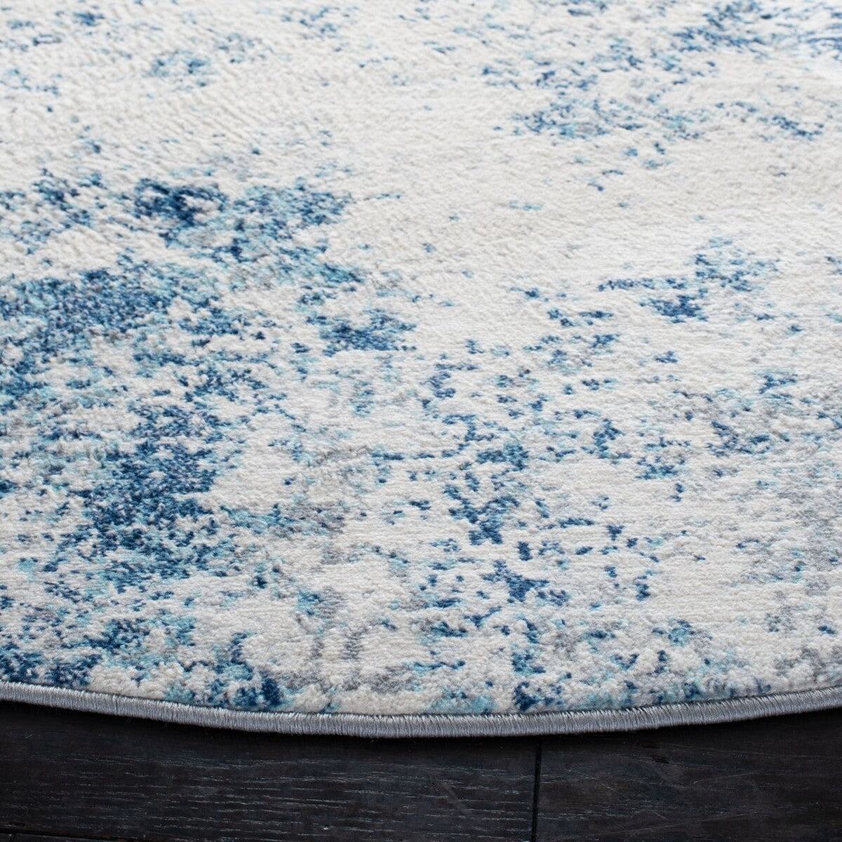 Stylish Brentwood Contemporary Power Loomed Rug: 60% Polypropylene & 40% Jute for Modern Decor