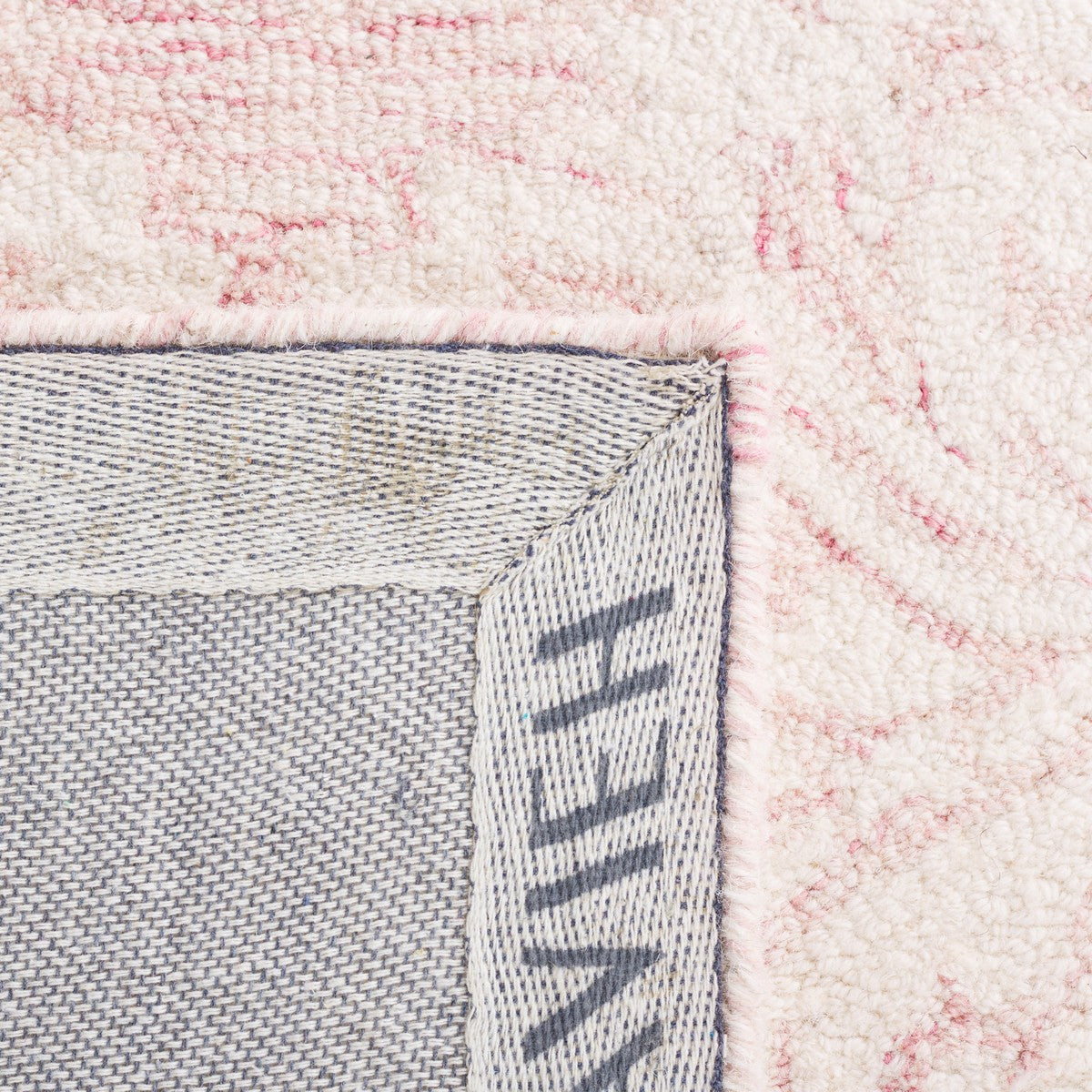 Exquisite Hand-Tufted Wool and Cotton Floral Rug - Adding a Touch of Countryside Allure to Your Cozy Living Spaces and Interior Decor