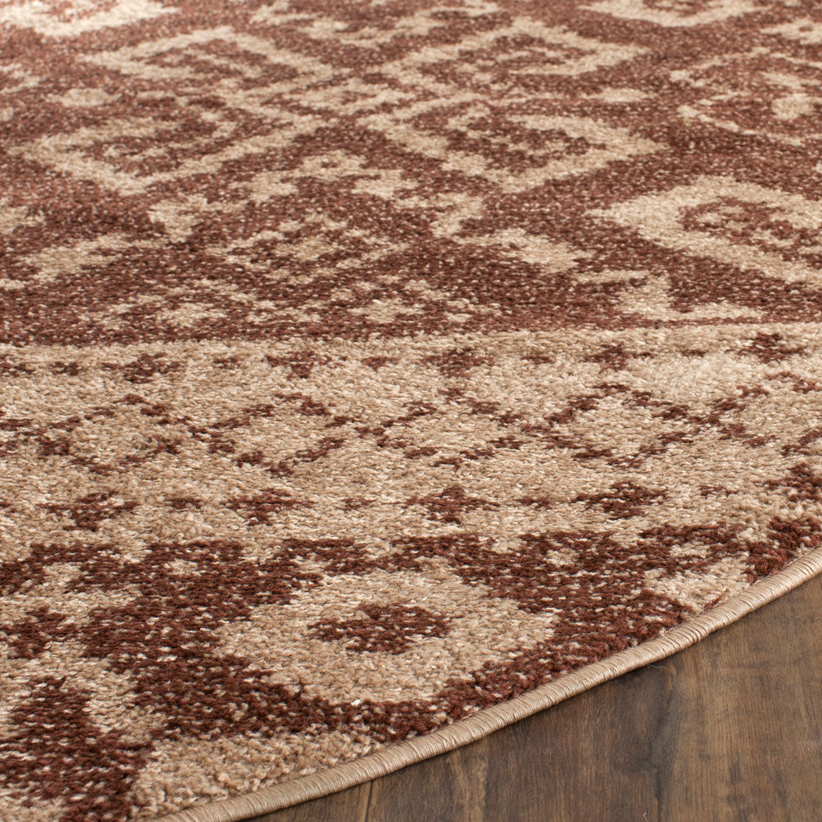 Stylish Adirondack Area Rug - Power Loomed with Jute & Polypropylene, 19MM Pile