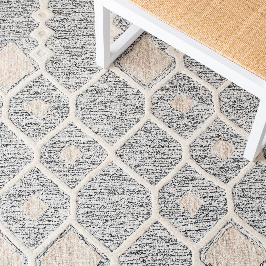 Exquisite Artistry Hand - Crafted Bohemian Area Rug for Home Decor, Made of 85% Wool and 15% Cotton for a Luxurious Feel