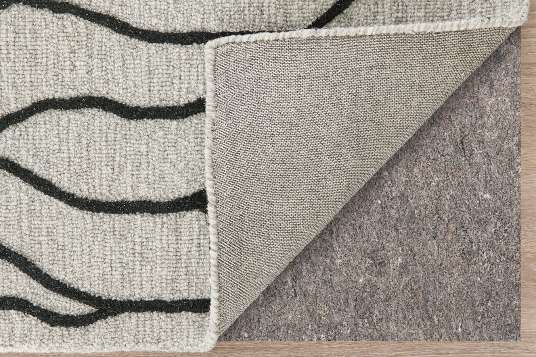 Enzo Hand-Tufted Wool Rug: Stain-Resistant, Durable for High-Traffic Spaces with Chic Abstract Design