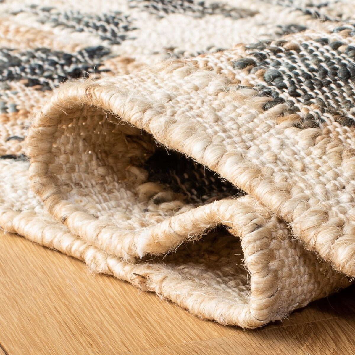 100% Jute Flat Weave Kilim 755 Rug - An Environmentally-Friendly and Long-Lasting Option for Elegant Home Decor