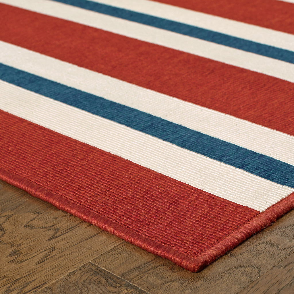 Stylish Geometric Indoor-Outdoor Area Rug with Stain Resistance, Ideal for Family Homes with Kids and Pets