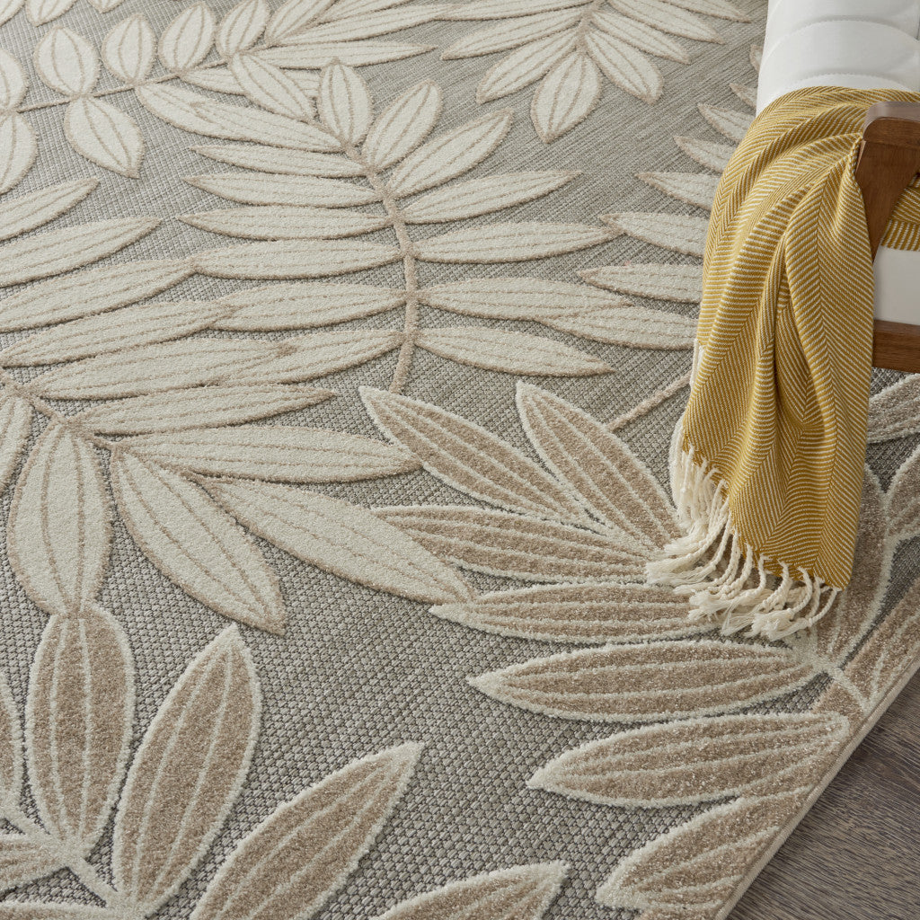 Stylish Indoor-Outdoor Area Rugs: Elegant Gray and Ivory Floral Design for Sophisticated Spaces