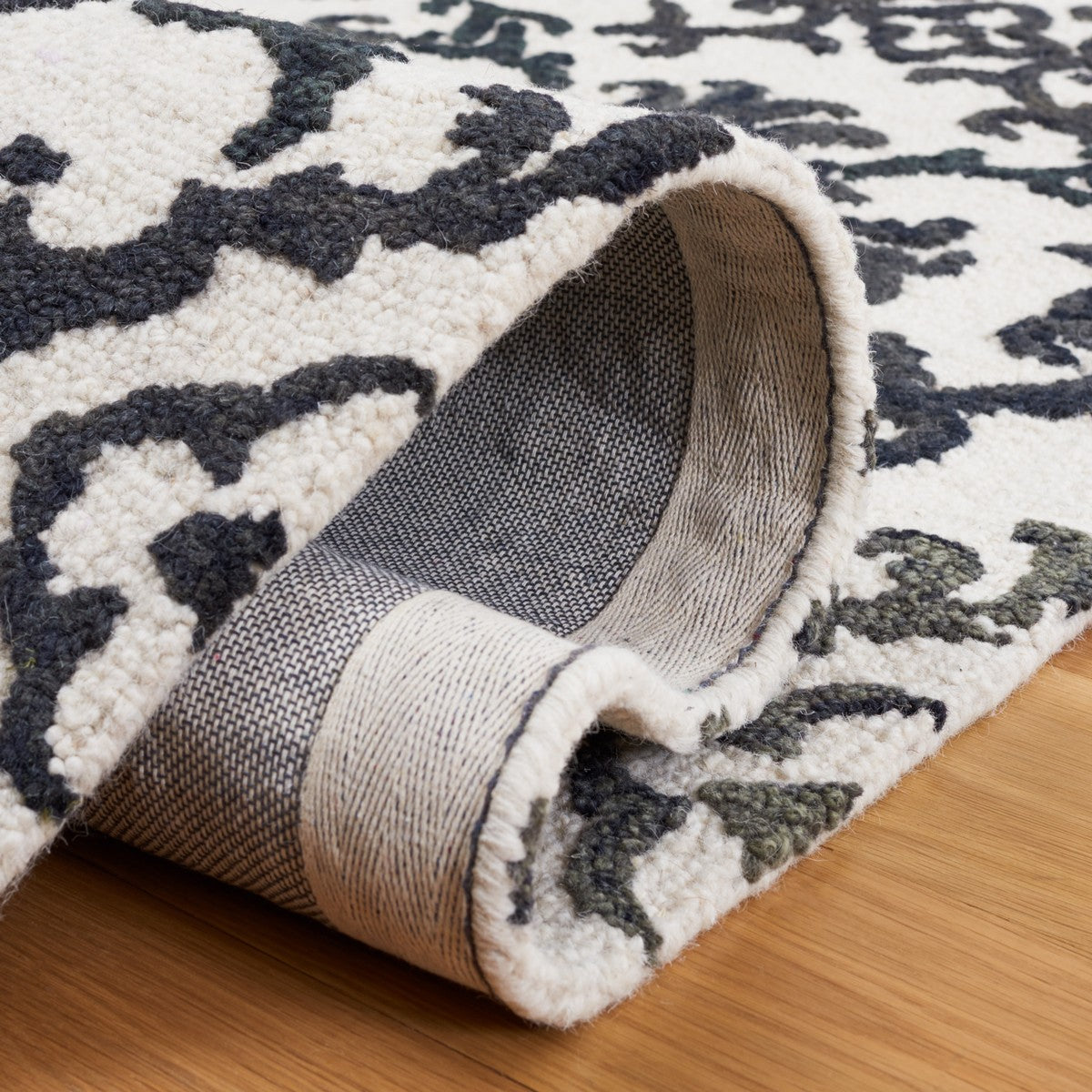 Exquisite Hand - Tufted 100% Wool Pile Luxury Rug for Your Home Decor, Offering Timeless Style and Supreme Comfort