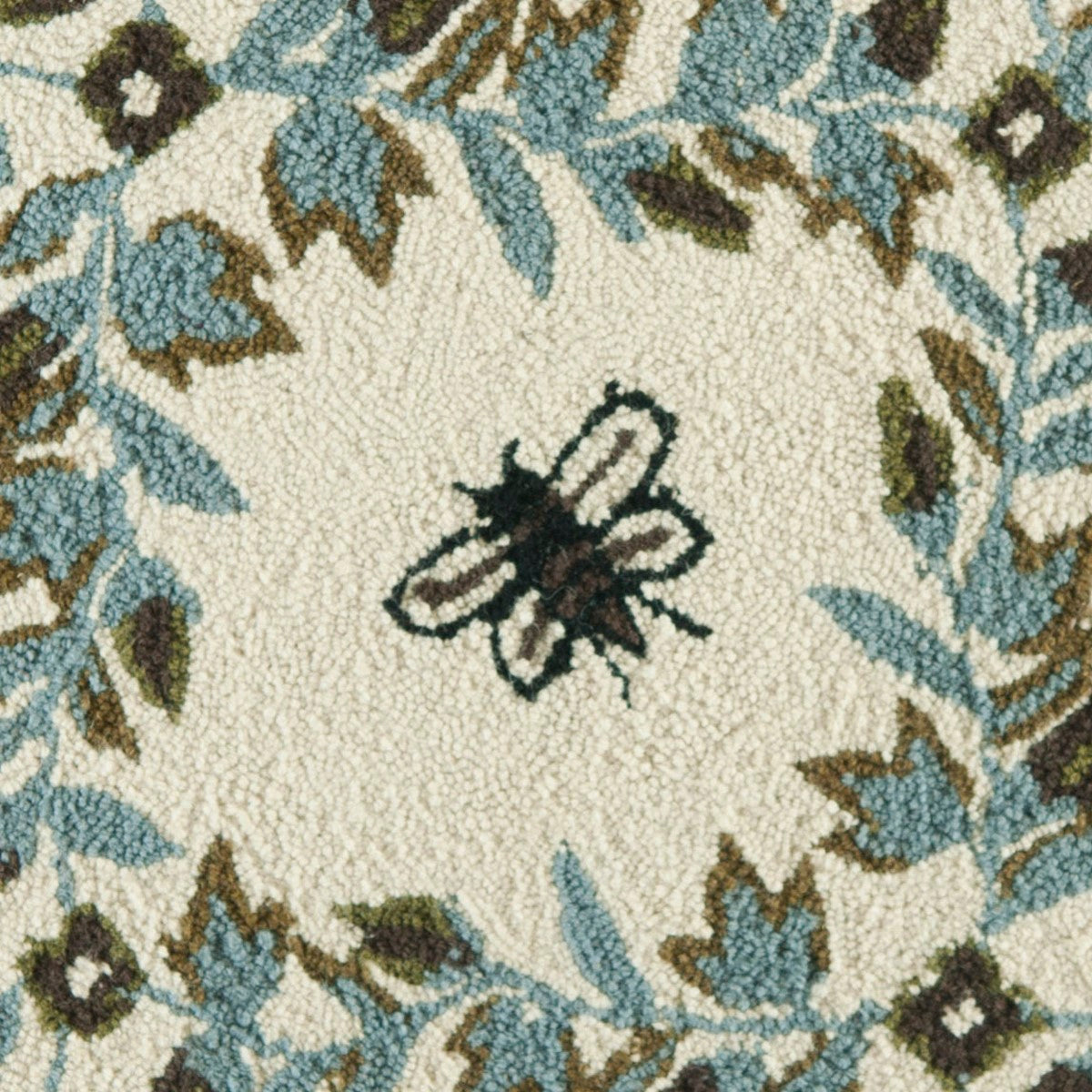 Exquisite Chelsea Hand-Hooked Wool Rug with Durable Cotton Backing for Timeless and Elegant Home Decor