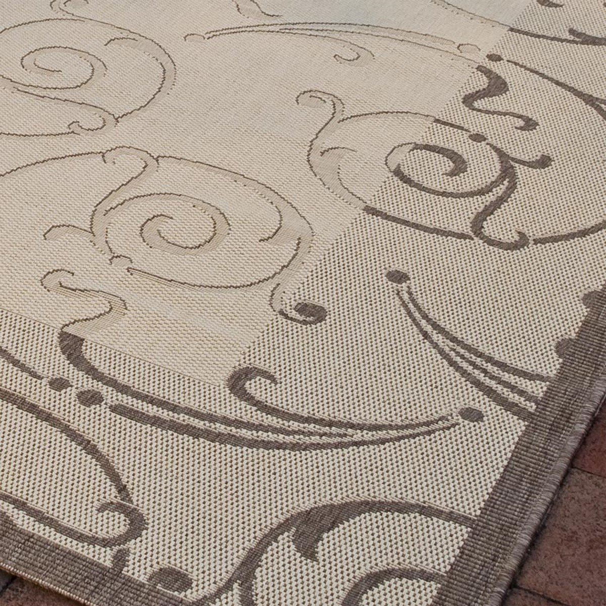 Stylish Courtyard Decor - Luxurious Power Loomed Indoor and Outdoor Area Rug Featuring an Elegant Vine Scroll Pattern