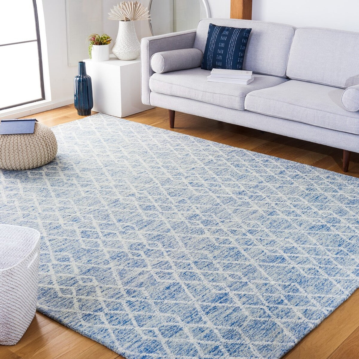 Luxurious Metro Hand-Tufted 100% Fine Indian Wool Pile Area Rug for Elegant Home Decoration with Softness