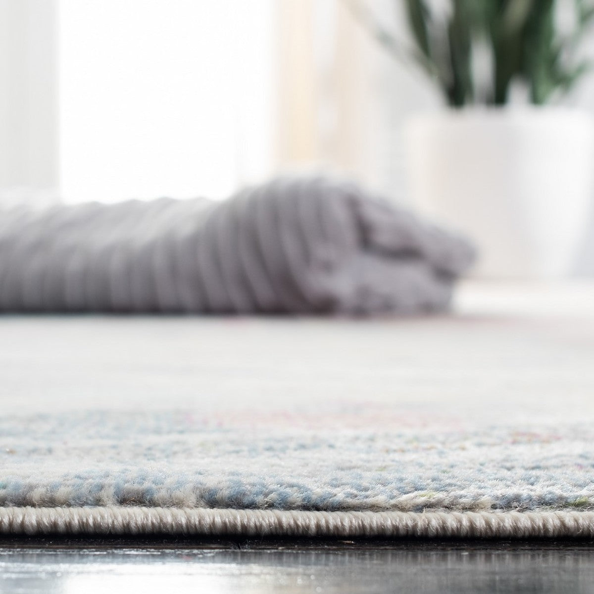 Lillian Modern and Contemporary Style Power Loomed Polypropylene Pile Area Rug - Ideal Elegant Design for Modern Interior Spaces