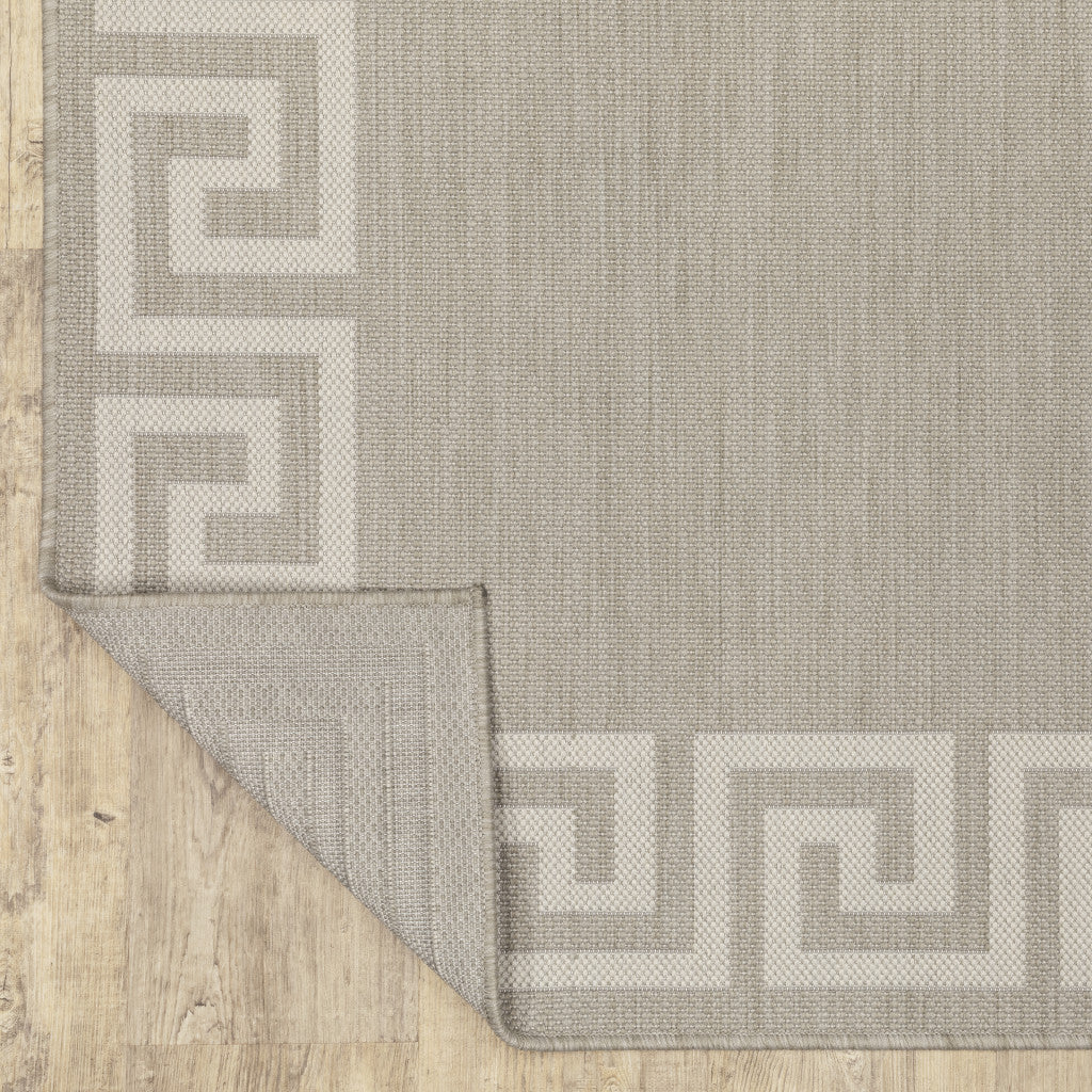 Stylish Grey and Ivory Stain-Resistant Outdoor Indoor Area Rug, 7x9 ft