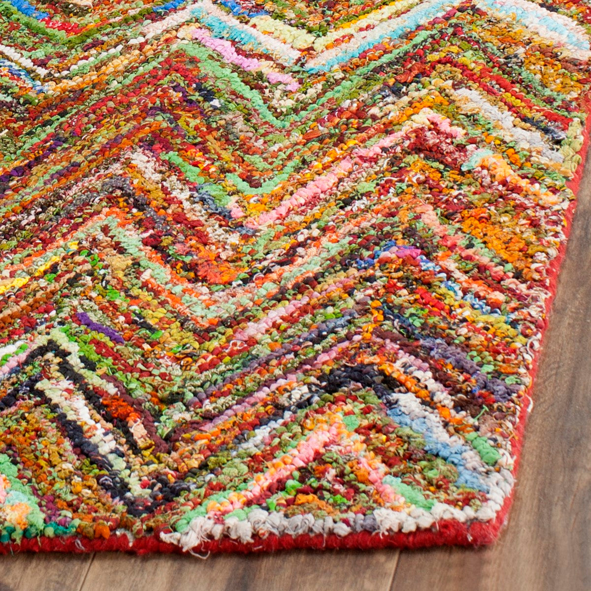 Safavieh Nantucket Hand - Tufted Luxury Area Rug with 100% Cotton Pile for Adding Cozy Elegance to Any Room's Decor