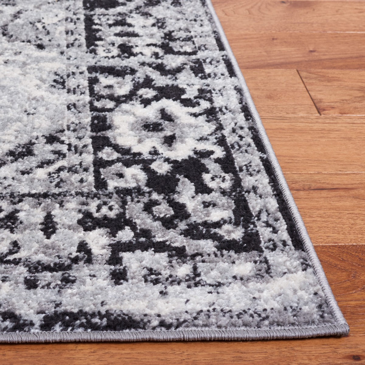 Stylish Madison Transitional Flat Weave Polypropylene Area Rug for Home Decor