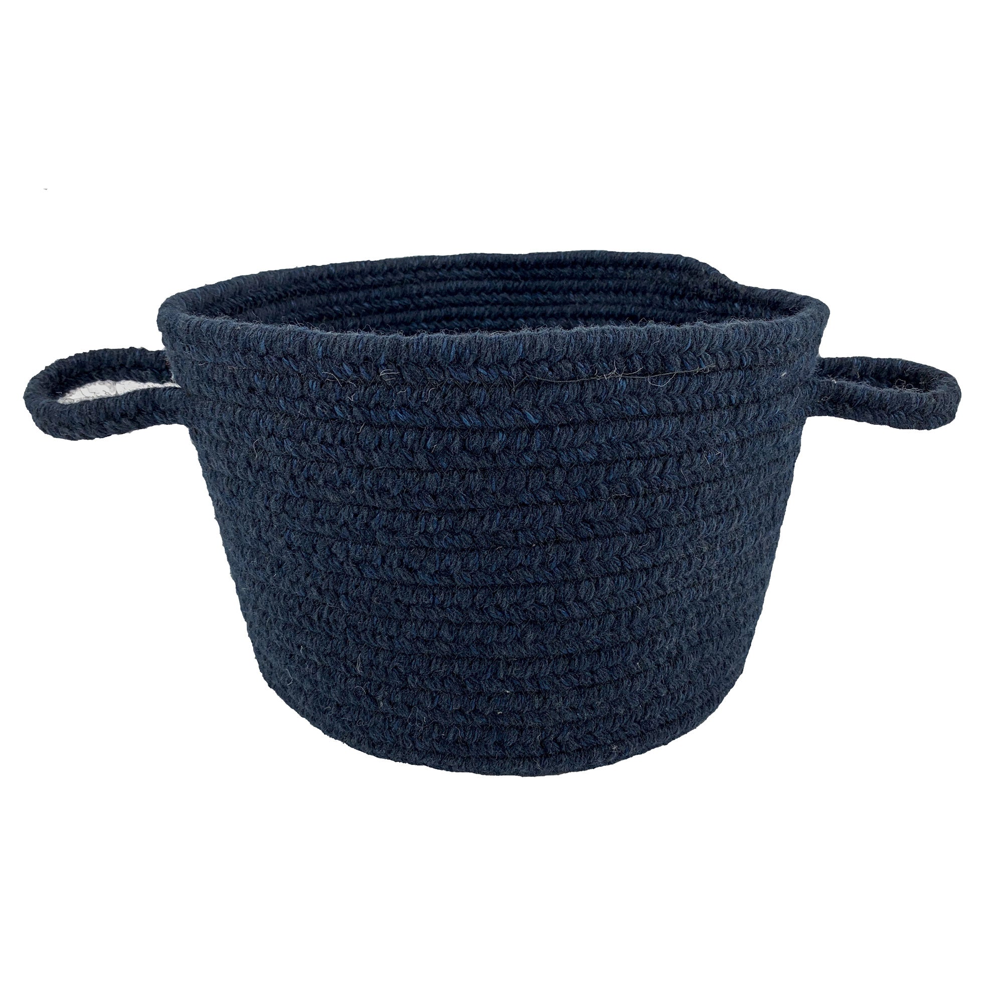 Manteo Braided Rug - Serene Navy Blue with Delicate Flecking for a Relaxed, Cozy Vibe
