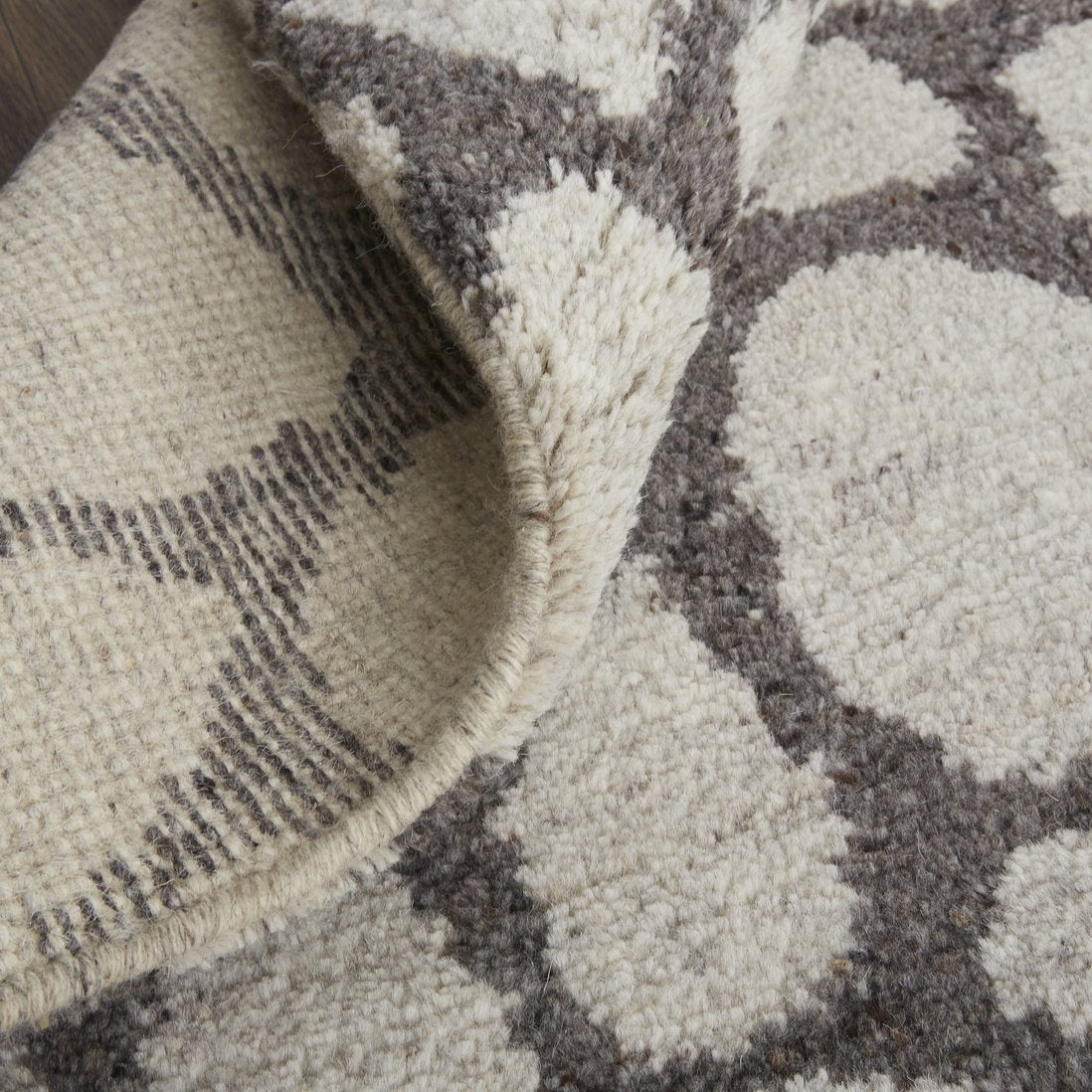 Exquisite Hand - Knotted Wool Tribal Berber - Style Rug with Distressed Look for Contemporary Modern Homes by Belden