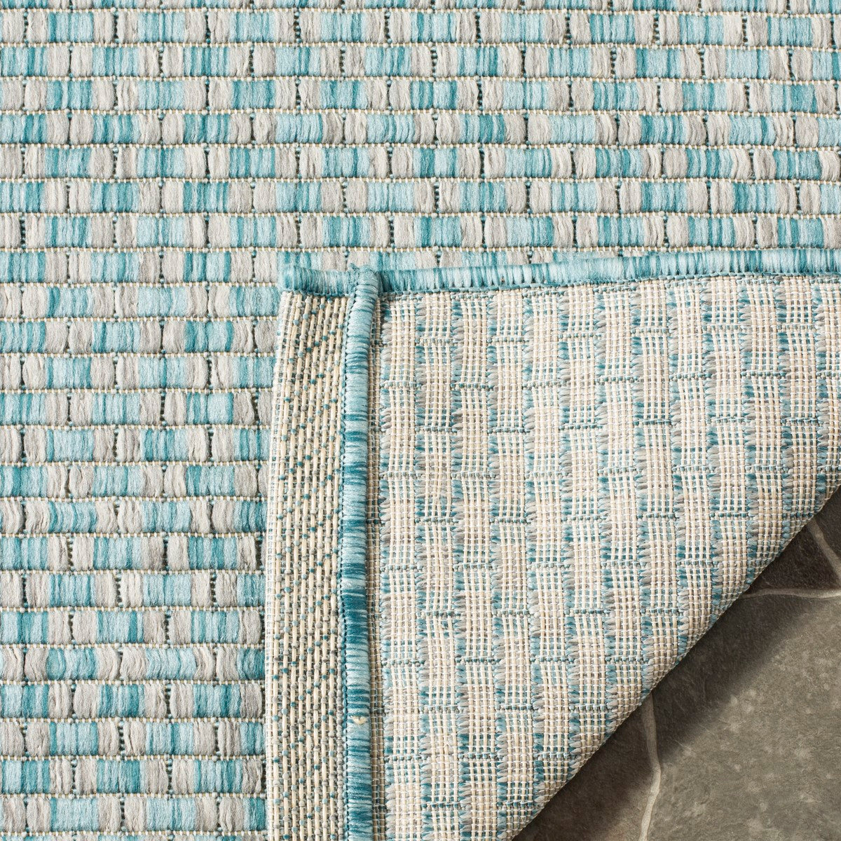 Stylish Courtyard Power Loomed Rug - Durable Polypropylene for Indoor/Outdoor Beauty