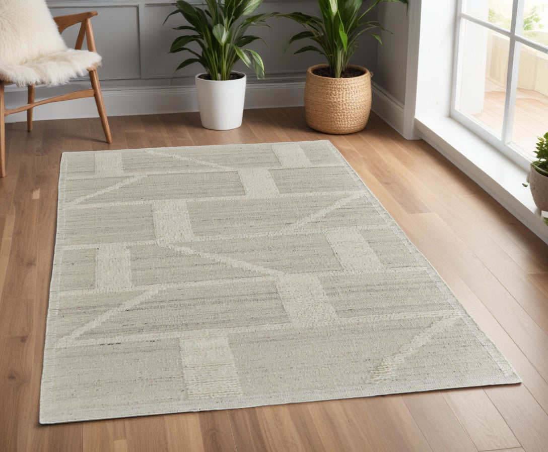 Exquisite Hand-Woven Tan and Ivory Geometric Area Rug for Cozy Living Spaces