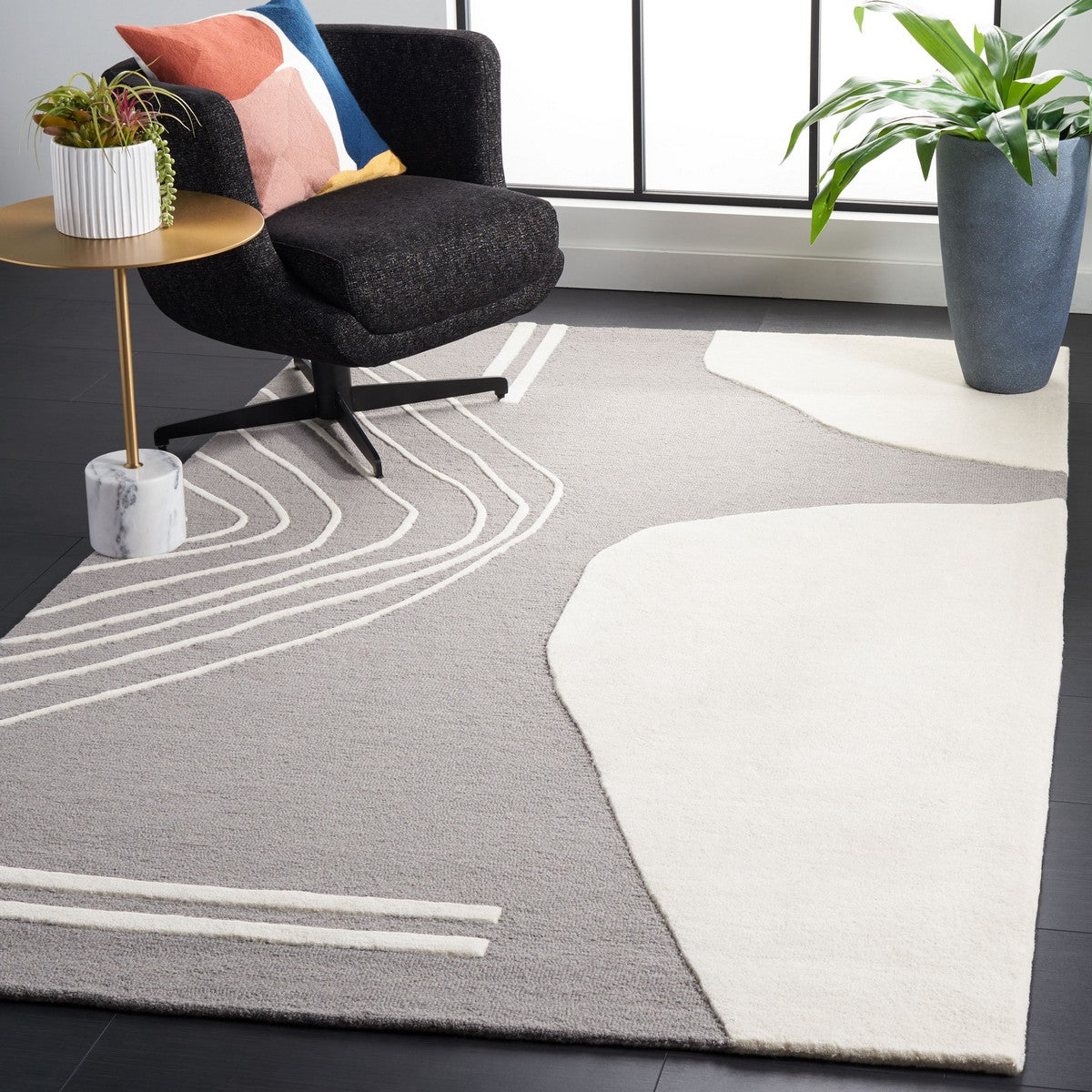 Luxurious Hand - Tufted Wool Cotton Contemporary Rug for Modern Rodeo - Style Homes