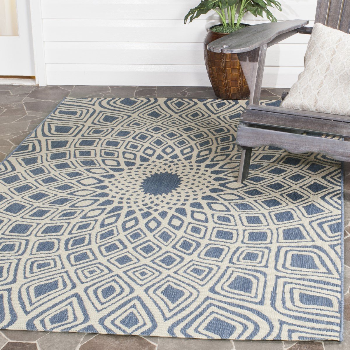 Stylish and Durable Power Loomed Courtyard Rug Made of Polypropylene for Both Modern Indoor and Outdoor Areas
