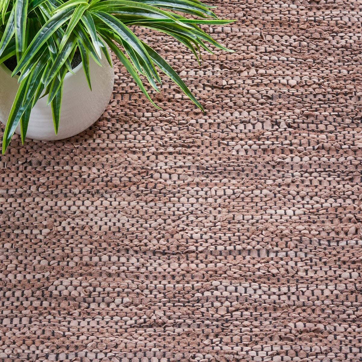 Exquisite Vintage Hand - Crafted Woven Leather Area Rug - Featuring a Luxurious 85% Leather Blend and a Distinctive Texture for Sophisticated Spaces