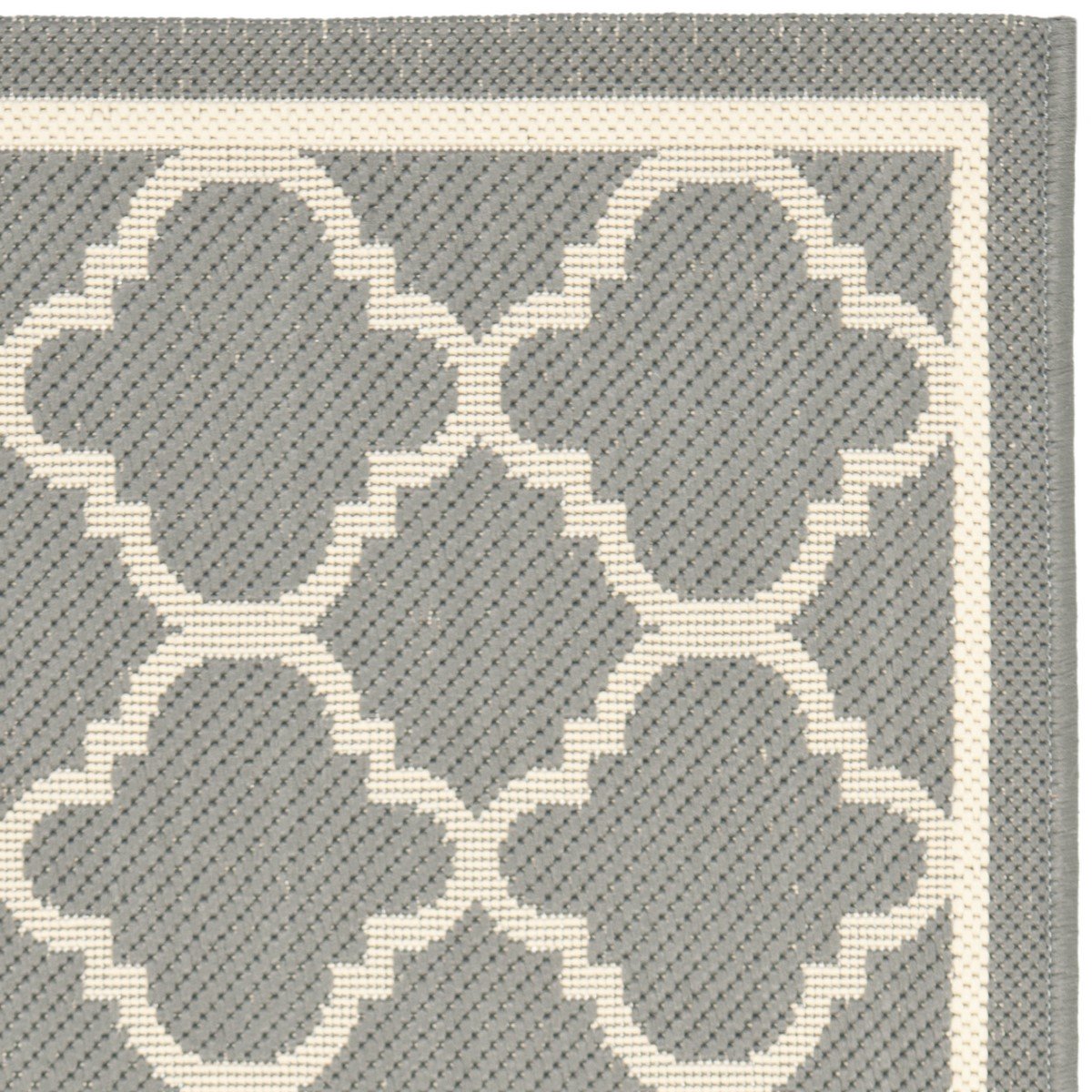 Stylish Courtyard Quatrefoil Pattern Indoor and Outdoor Area Rug with Weather-Resistant and Easy-Clean Features and Elegant Design