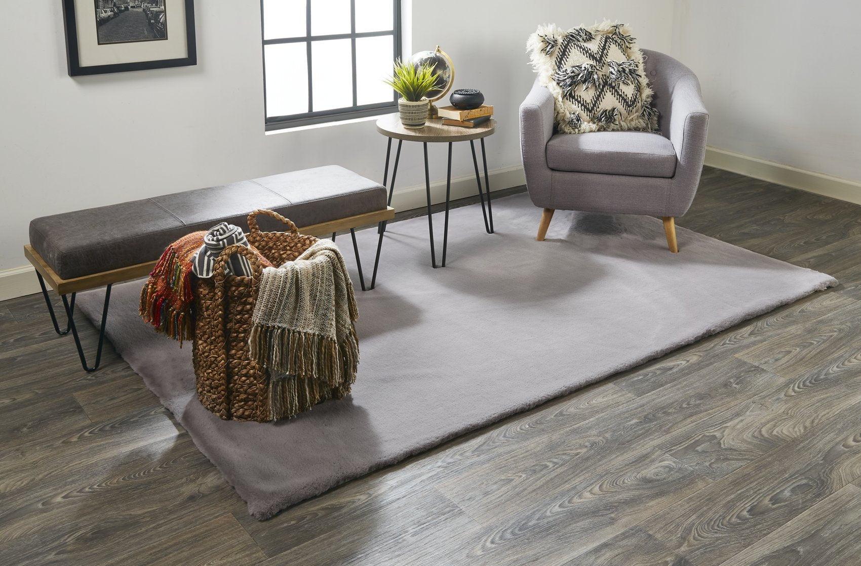 Luxe Velour Collection: Exquisite and Long - lasting High Pile Polyester Area Rug Ideal for Modern and Rustic Home Decor